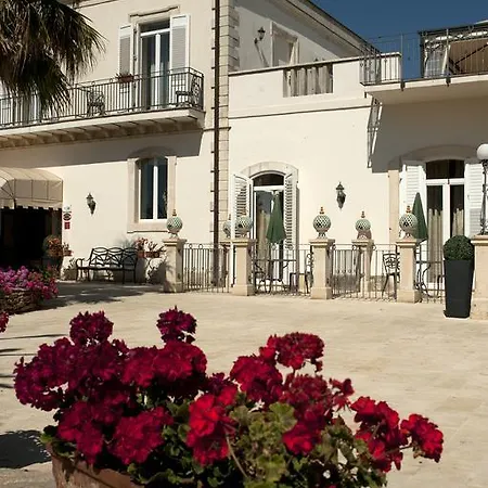 Hotel Charme Principe Fitalia 4*